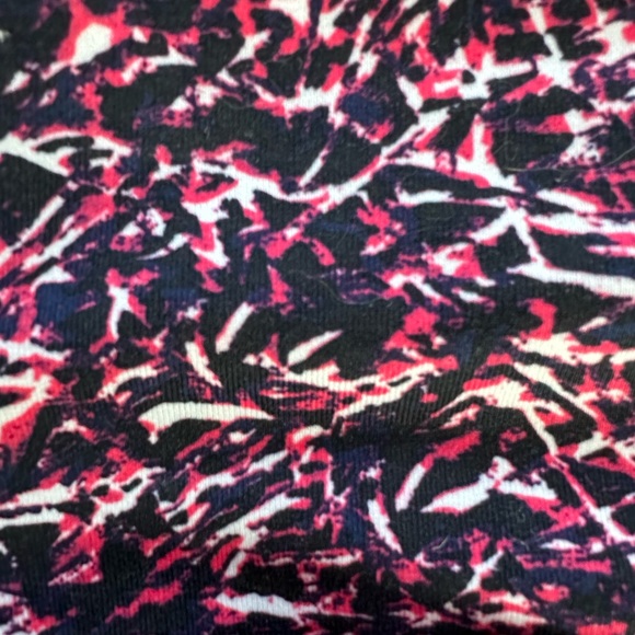 LULULEMON Multi Color Flow Y Bra IV Sz 6 - Picture 4 of 10